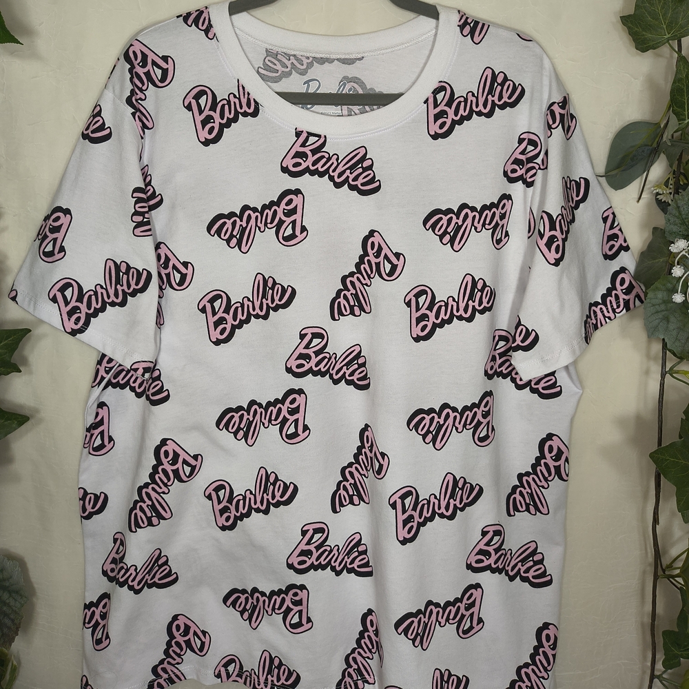 White and Pink Graphic T-Shirt